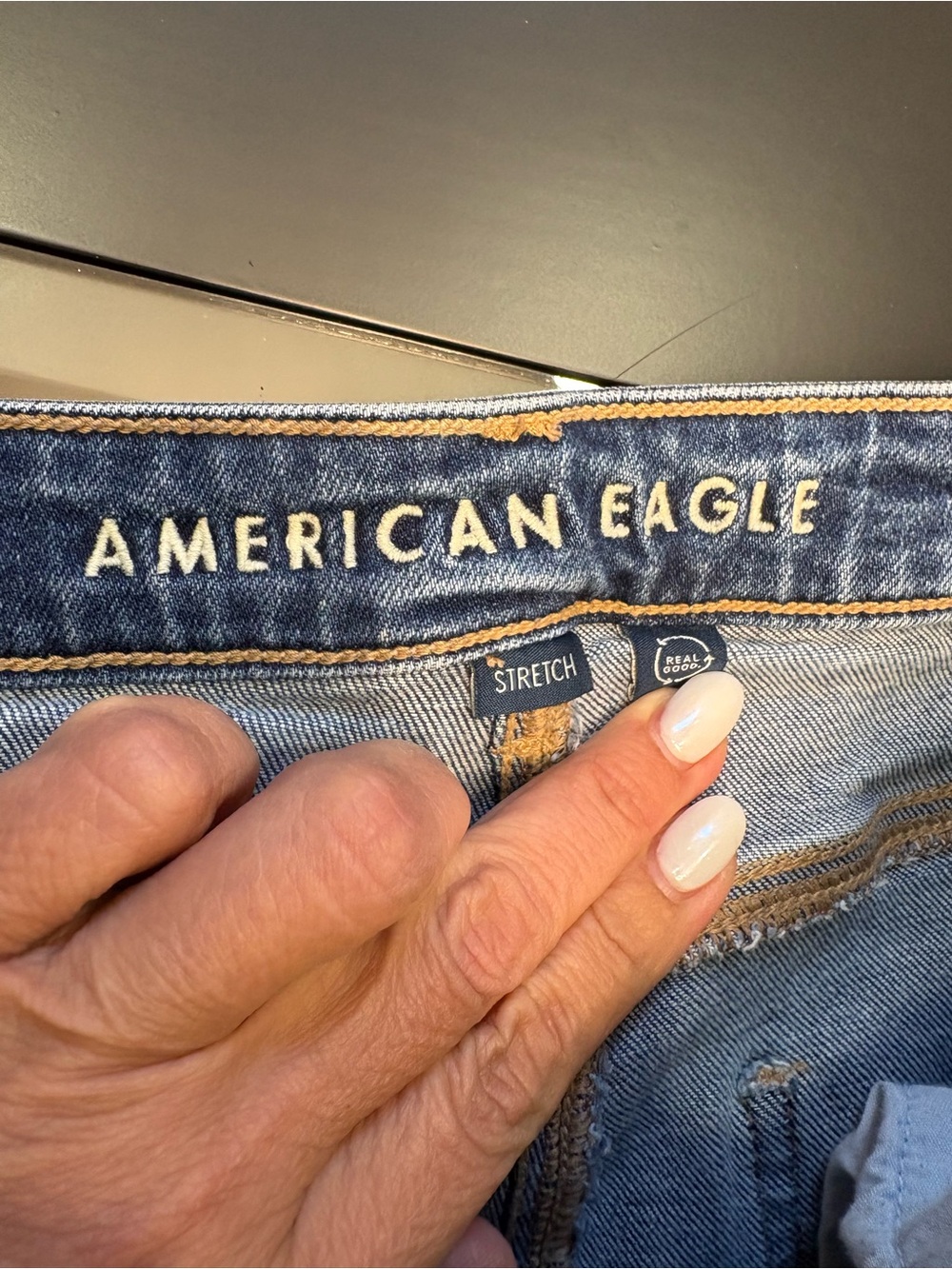 American Eagle Outfitters Stretch Mom Jeans in Medium Blue Wash - Picture 6 of 12